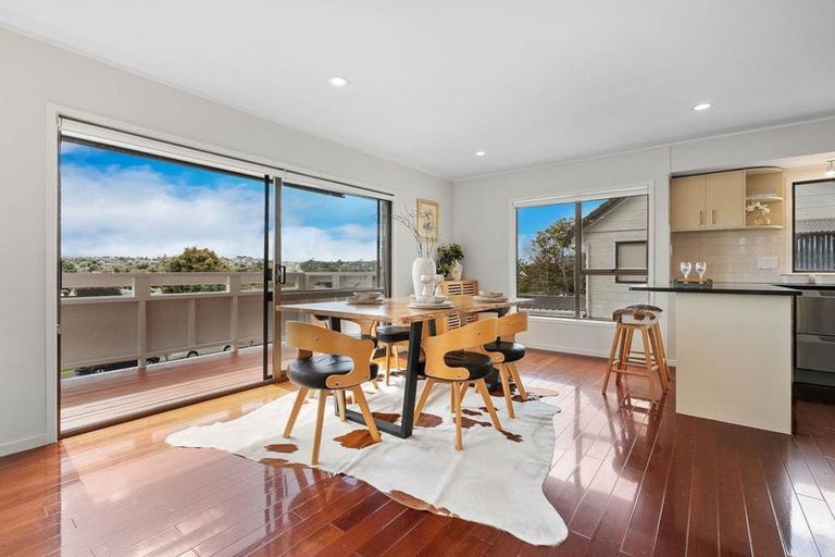 Photo of property in 59 Kennedy Avenue, Forrest Hill, Auckland, 0620