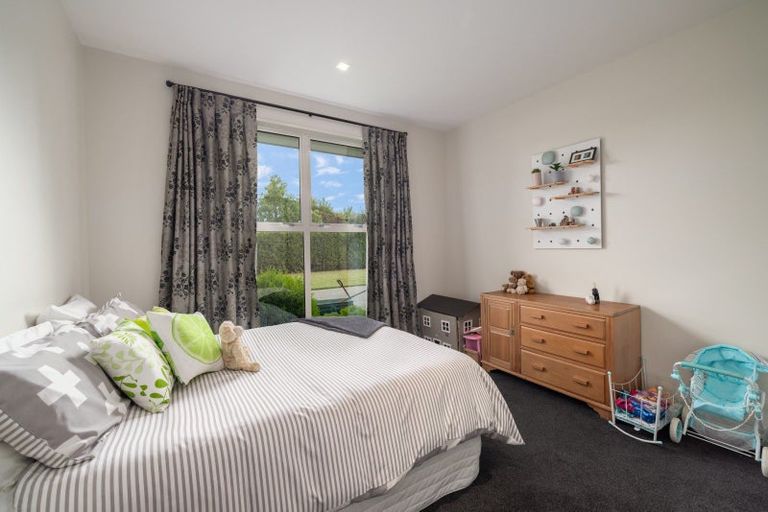 Photo of property in 48 Rossington Drive, West Melton, 7618