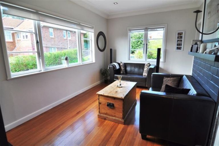 Photo of property in 1/163 Titirangi Road, New Lynn, Auckland, 0600