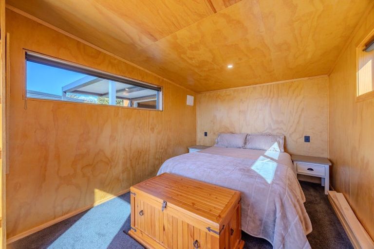 Photo of property in 48 Flora Dora Parade, Lake Hawea, 9382