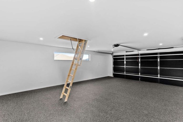 Photo of property in 12c Wykes Place, Amberley, 7410