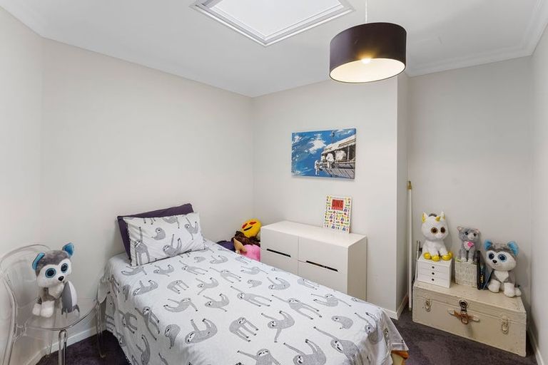 Photo of property in 7 Ngarara Road, Waikanae, 5036