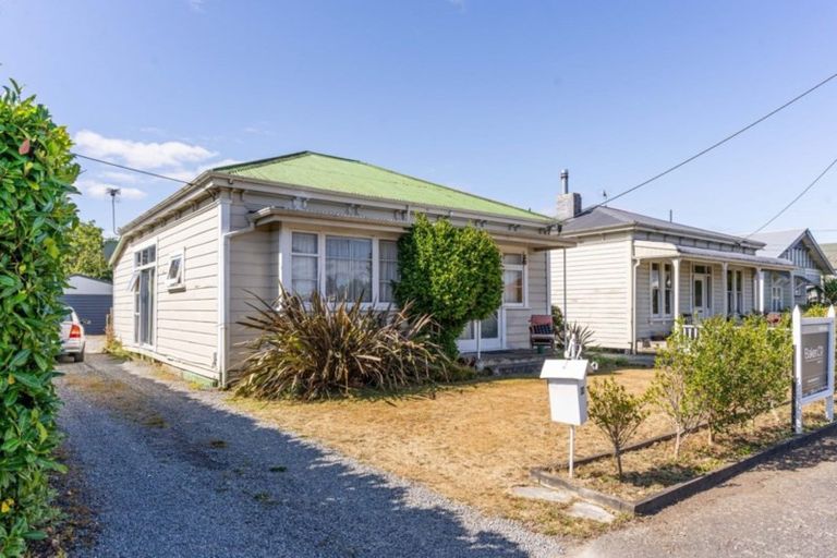 Photo of property in 98 Bentley Street, Masterton, 5810