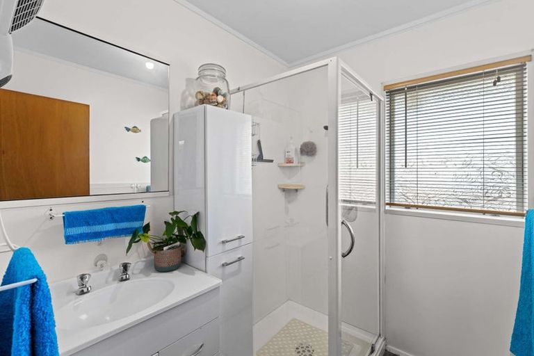 Photo of property in 22 Norfolk Rise, Waiuku, 2123