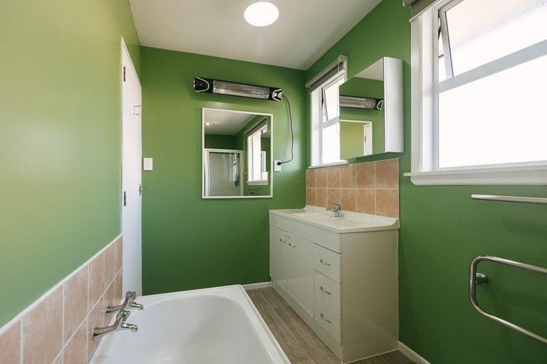 Photo of property in 24 Virginia Crescent, Feilding, 4702