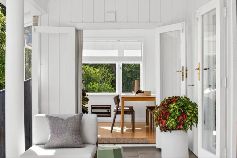 Photo of property in 22 Hunters Hill, Havelock North, 4130