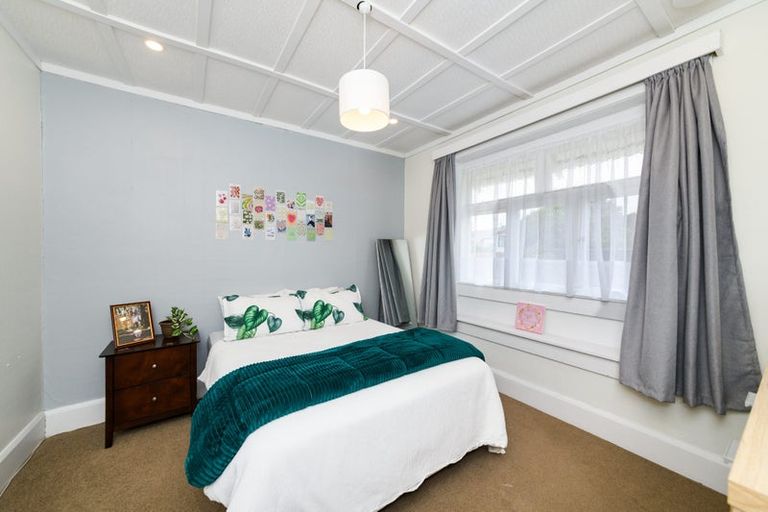 Photo of property in 90 Lyndhurst Street, Takaro, Palmerston North, 4412