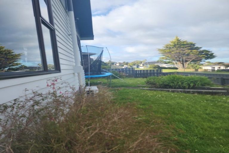 Photo of property in 36 Waipounamu Drive, Kelson, Lower Hutt, 5010