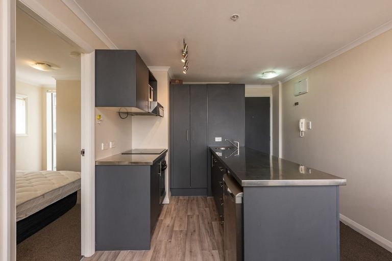Photo of property in Monvie Apartments, 708/15 Holland Street, Te Aro, Wellington, 6011