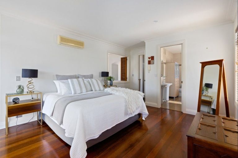 Photo of property in 21 Penwood Close, East Tamaki Heights, Auckland, 2016