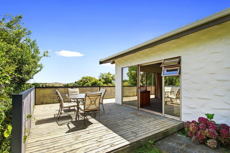Photo of property in 18-20 Emerald Glen Road, Paekakariki, Paraparaumu, 5032