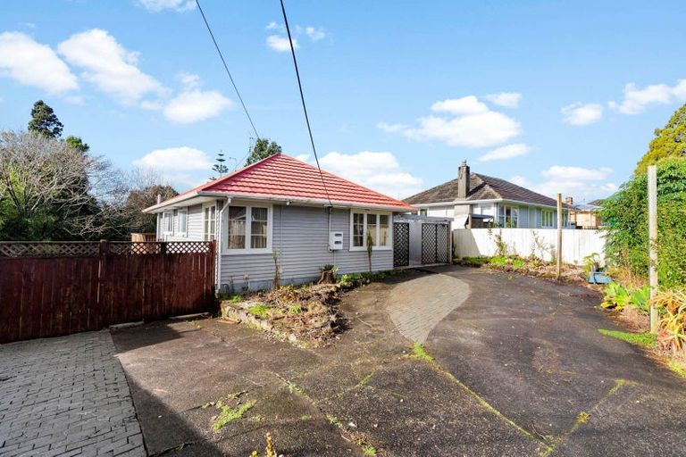 Photo of property in 9 Wilsher Crescent, Henderson, Auckland, 0612
