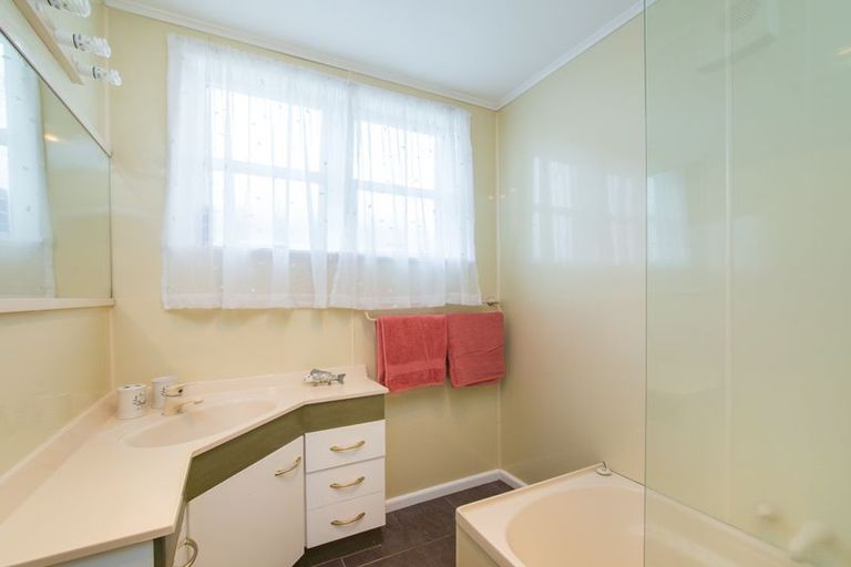 Photo of property in 18 Rongopai Street, Palmerston North, 4414