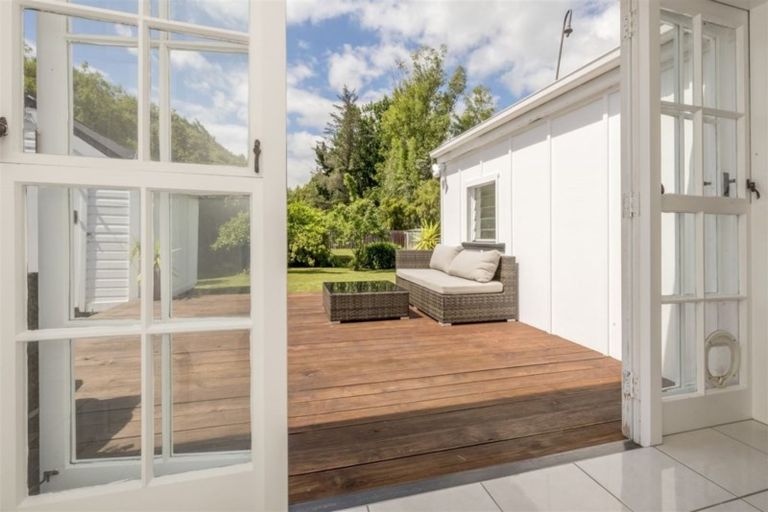 Photo of property in 56b Rahui Road, Otaki, 5512