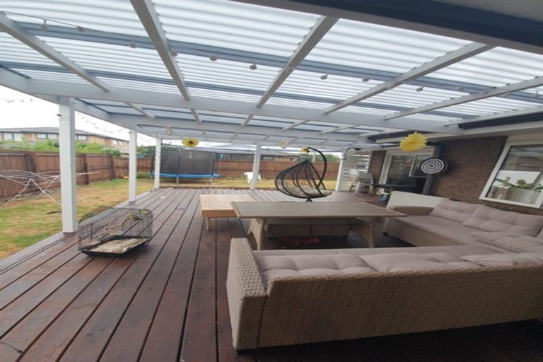 Photo of property in 37 Wellfield Drive, Papakura, 2110