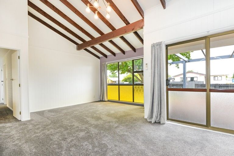 Photo of property in 28 Fleetwood Crescent, Flaxmere, Hastings, 4120