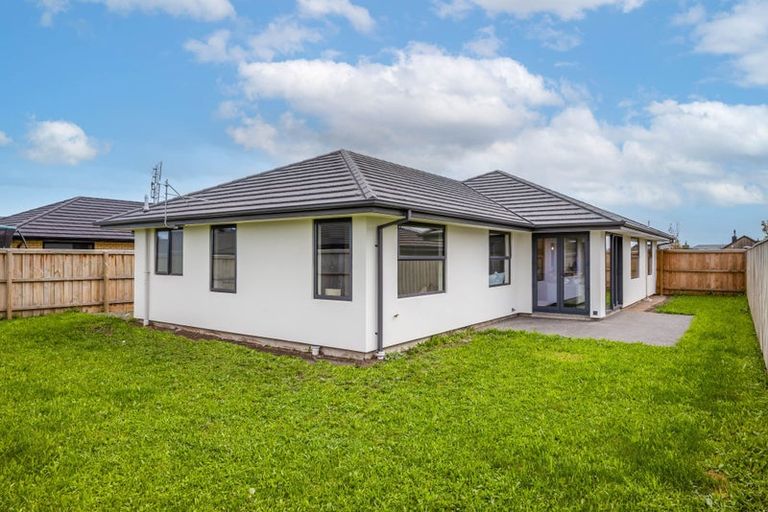 Photo of property in 167 Faringdon Boulevard, Rolleston, 7615