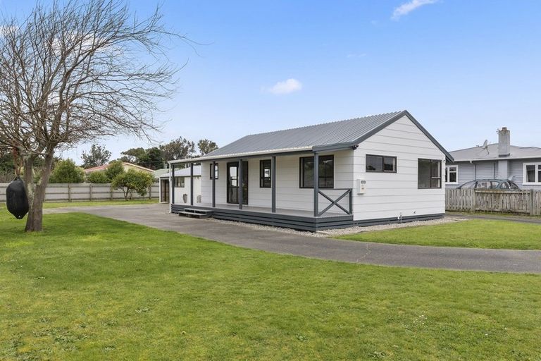 Photo of property in 34 Kiharoa Street, Otaki Beach, Otaki, 5512