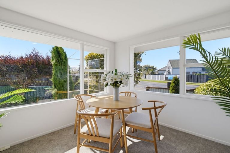 Photo of property in 1/17 Lake Terrace Road, Burwood, Christchurch, 8061