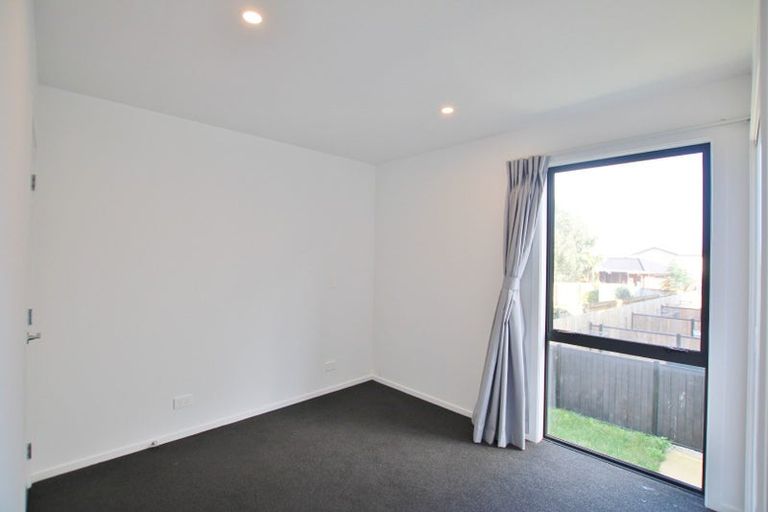 Photo of property in 14 Otaimako Place, Mangere, Auckland, 2022
