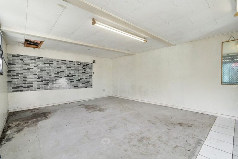 Photo of property in 16 Feasegate Street, Manurewa, Auckland, 2102