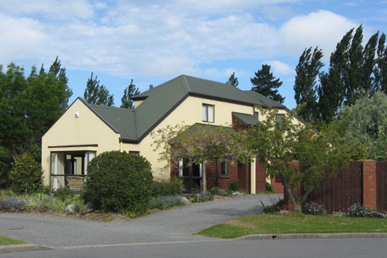 Photo of property in 23 Rickton Place, Rangiora, 7400