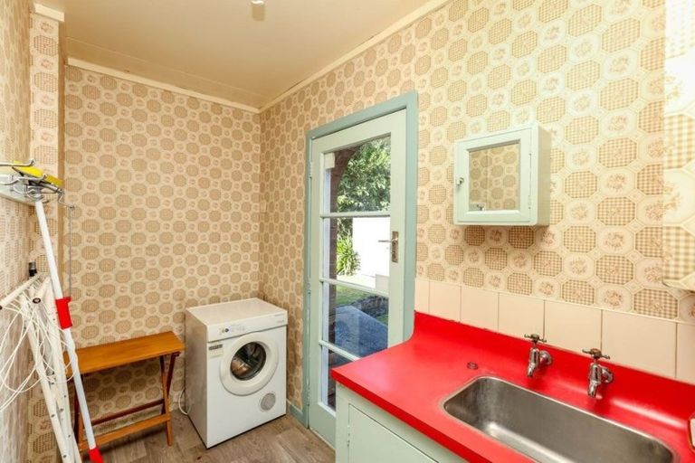 Photo of property in 21 Curtis Street, Okato, 4335