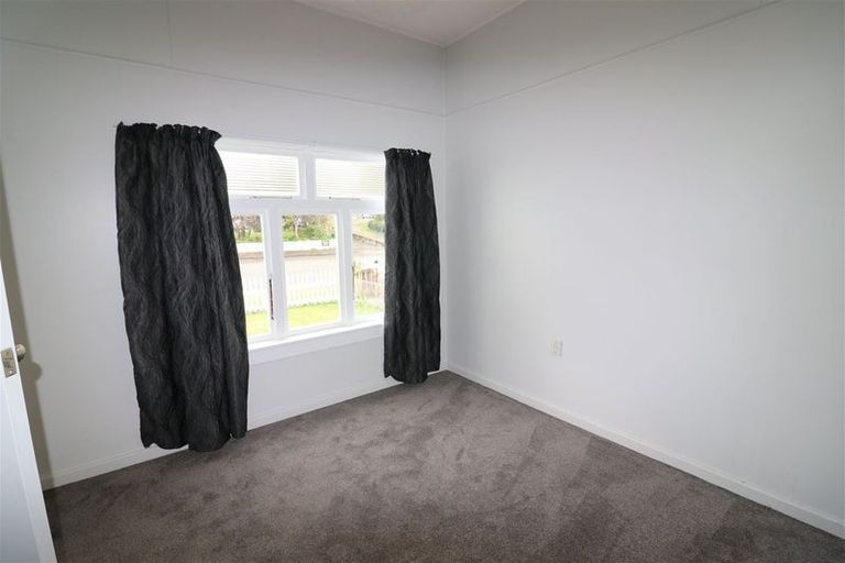 Photo of property in 11 Empire Street, Dannevirke, 4930