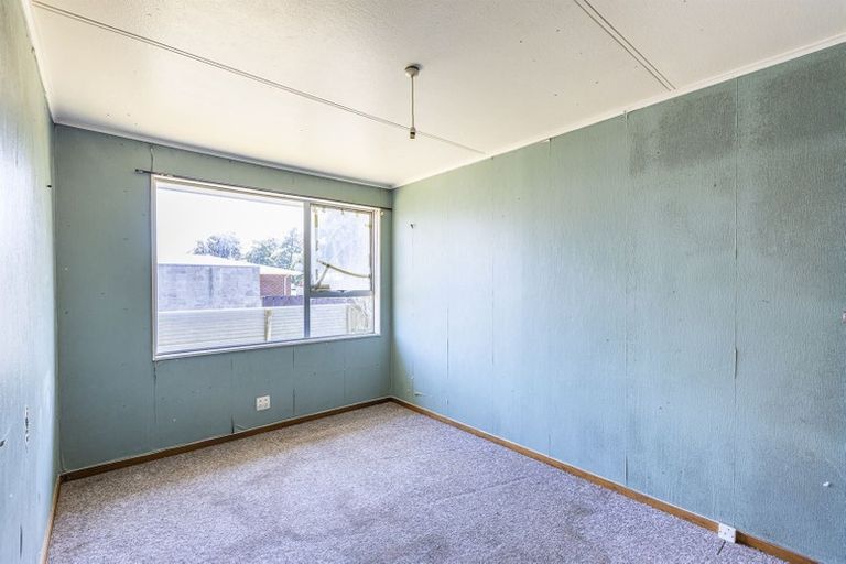 Photo of property in 74 Stillwater Place, Westbrook, Palmerston North, 4412