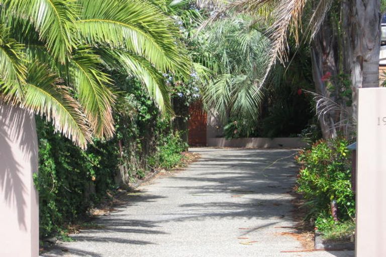 Photo of property in 19 The Esplanade, Campbells Bay, Auckland, 0630