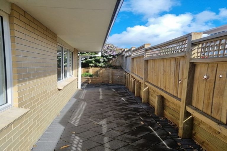 Photo of property in 1/7 Thurston Place, Bucklands Beach, Auckland, 2012
