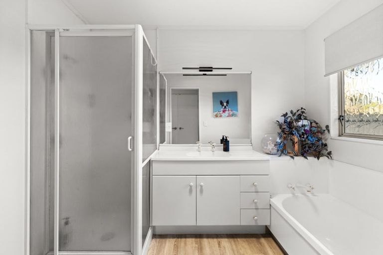 Photo of property in 5 Wilton Row, Taradale, Napier, 4112