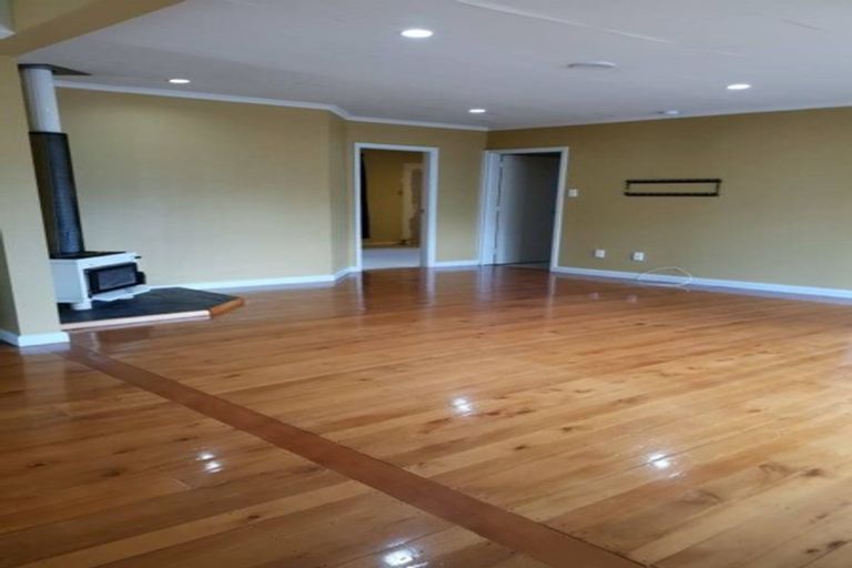 Photo of property in 1/12a Queens Avenue, Merivale, Christchurch, 8014