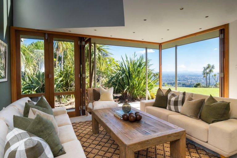 Photo of property in 378 Durham Drive, Havelock North, 4130