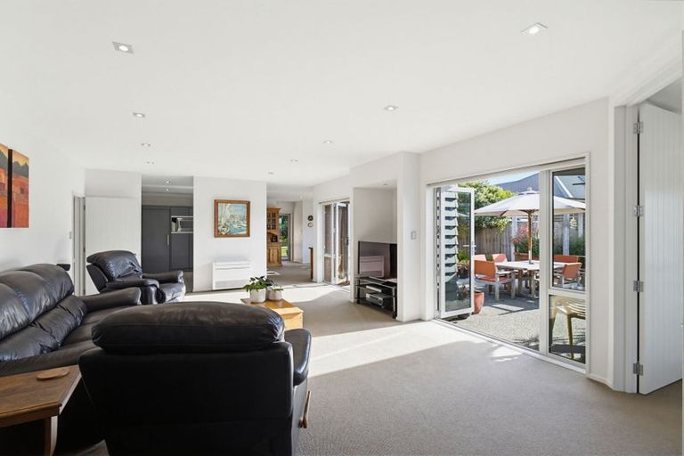 Photo of property in 35 Heathridge Place, Lincoln, 7608