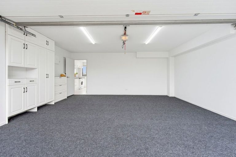 Photo of property in 4a Fowler Street, Northcote, Auckland, 0627
