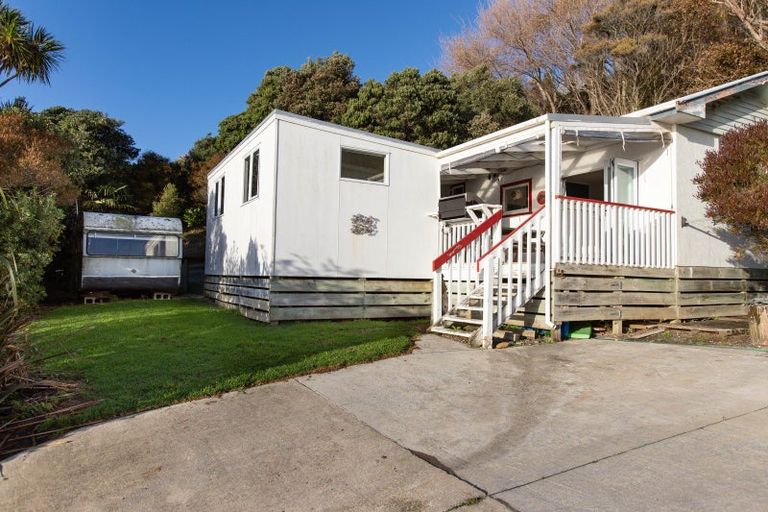 Photo of property in 30a Akitio Esplanade, Akitio, Pongaroa, 4991