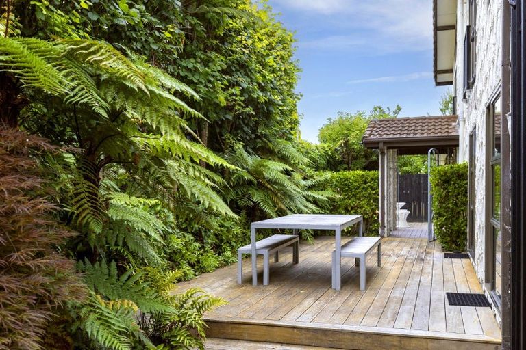 Photo of property in 817 Acacia Bay Road, Acacia Bay, Taupo, 3330