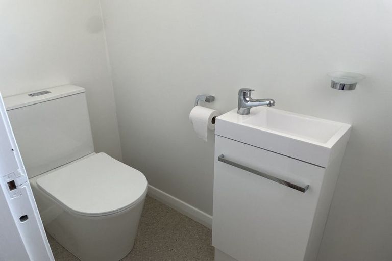 Photo of property in 43 William Street, Petone, Lower Hutt, 5012