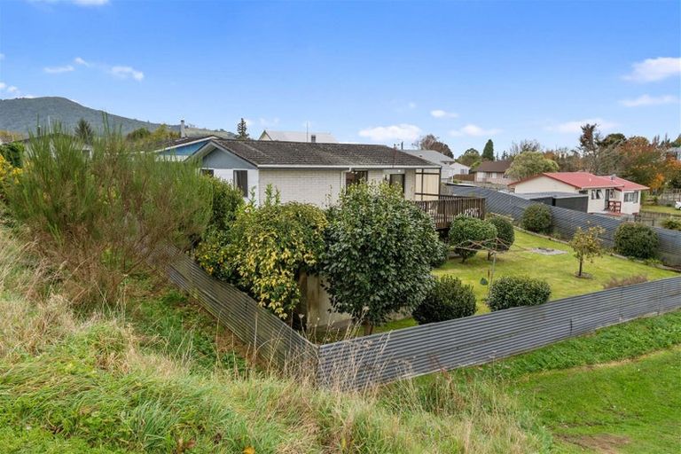 Photo of property in 19 Thebes Street, Pomare, Rotorua, 3015