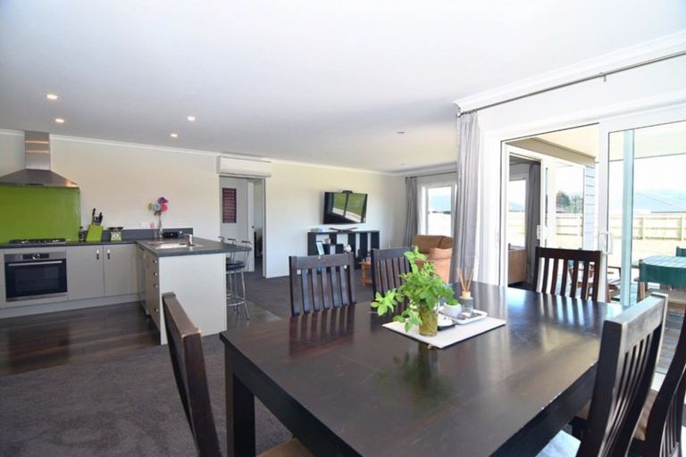 Photo of property in 8 Hartley Avenue, Carterton, 5713