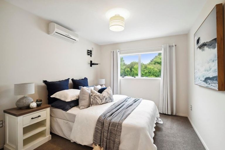 Photo of property in 44 Grand Vue Road, Kawaha Point, Rotorua, 3010