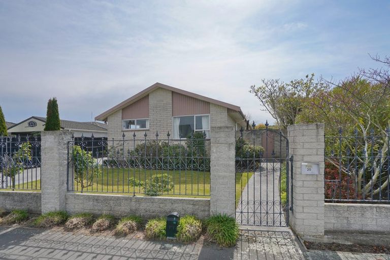 Photo of property in 20 Chadlington Street, Parklands, Christchurch, 8083