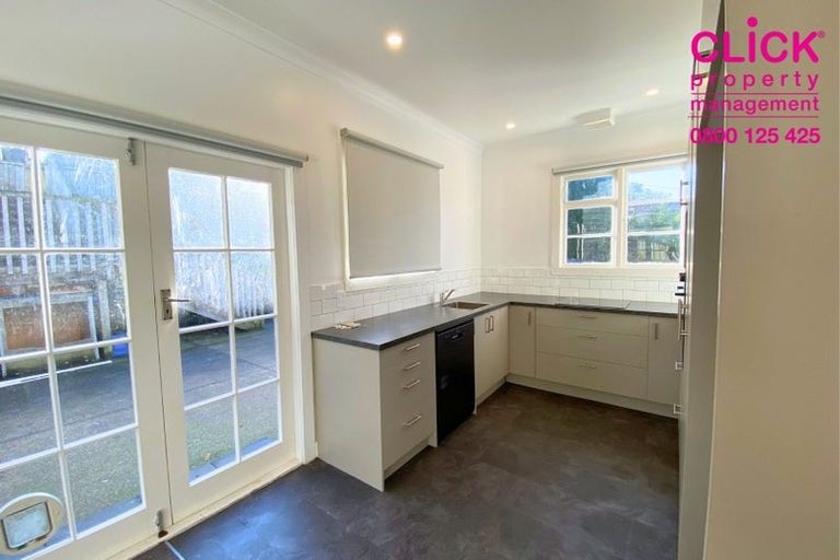 Photo of property in 24 John Street, Abbotsford, Dunedin, 9018
