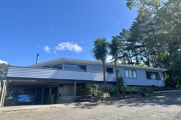 Photo of property in 32 Christian Road, Swanson, Auckland, 0614