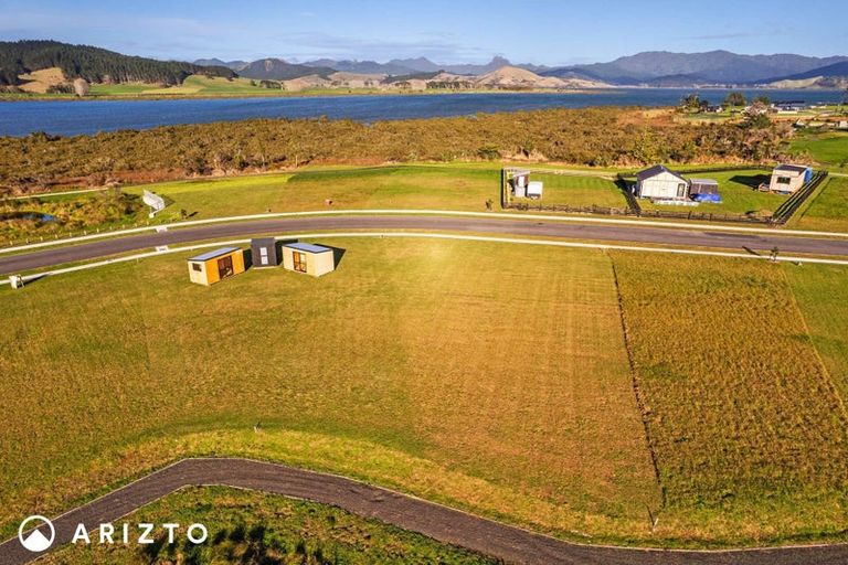 Photo of property in 228 Hamiora Street, Matarangi, 3592