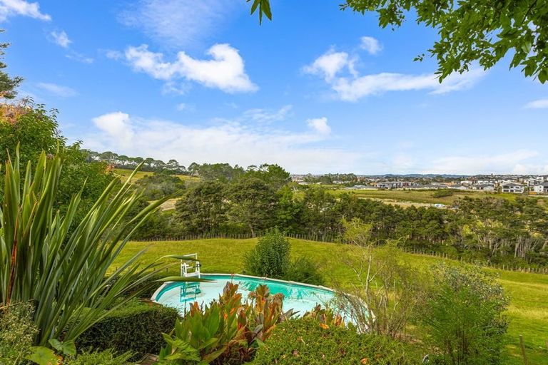 Photo of property in 1/199 Birdwood Road, Massey, Auckland, 0614