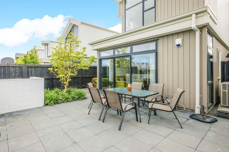 Photo of property in 57 Battalion Drive, Papakura, 2110