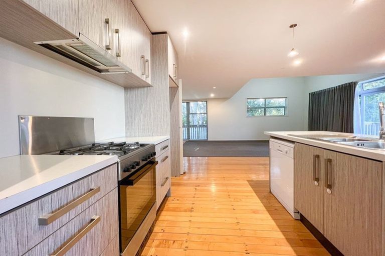 Photo of property in 632 Beach Road, Browns Bay, Auckland, 0630