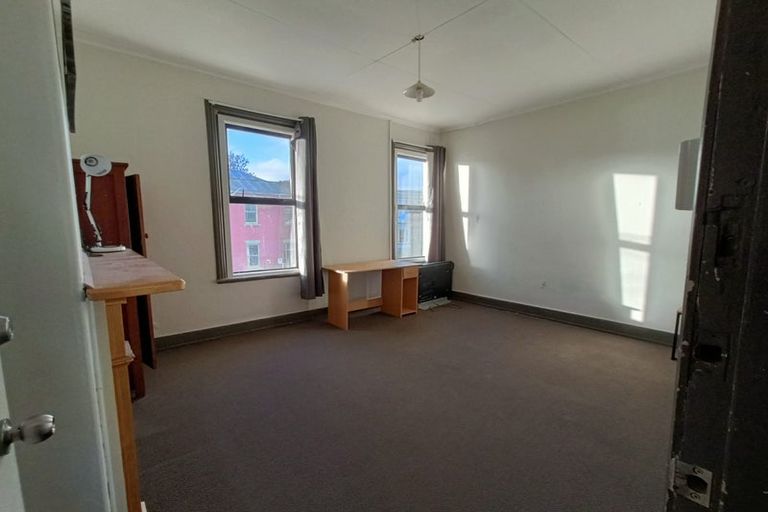 Photo of property in 583 Castle Street, North Dunedin, Dunedin, 9016